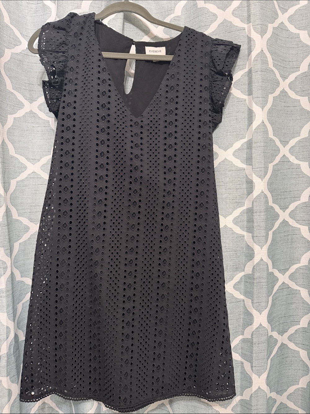 Evereve Black Eyelet V-Neck Midi Dress NWOT